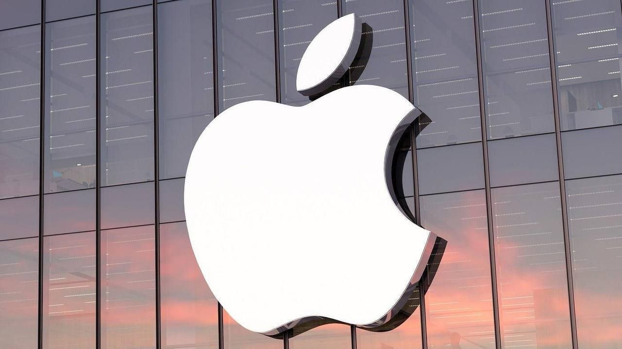 Apple стала второй в истории компанией с капитализацией выше $5 трлн, — данные торгов