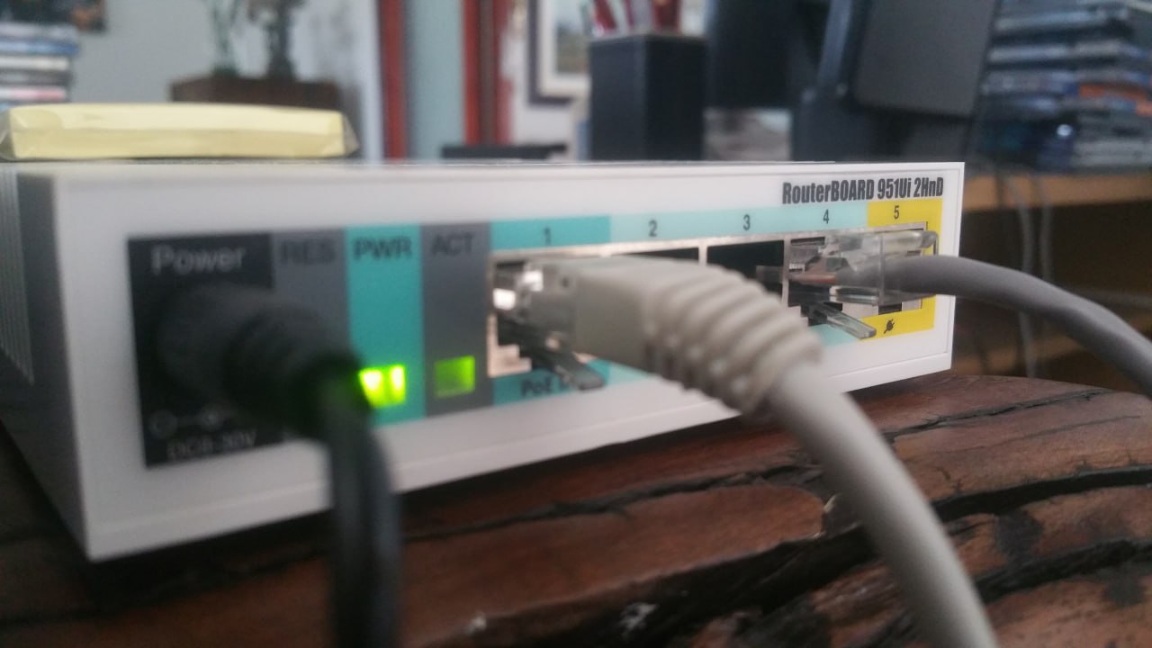 MikroTrick уже используют: маршрутизаторы MikroTik захватывают через открытый SSH